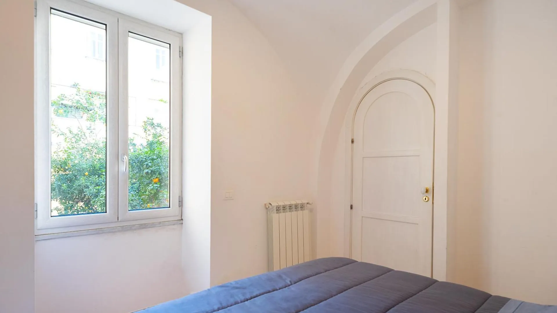 דירות נאפולי La Casa Di Dafne 0*,  איטליה
